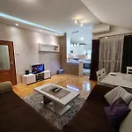 Apartament Nn