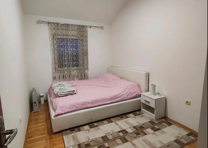 شقة Nn تريبينيي