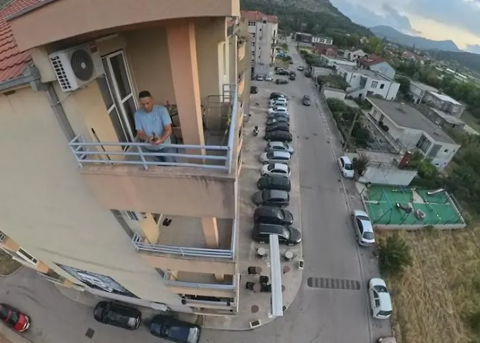 شقة Nn تريبينيي